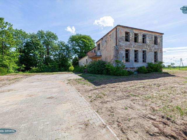 Inwestycyjna działka z budynkiem w Lutobórzu