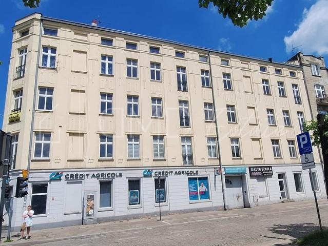 Inwestycyjna kamienica z 14 lokalami w centrum Łodzi