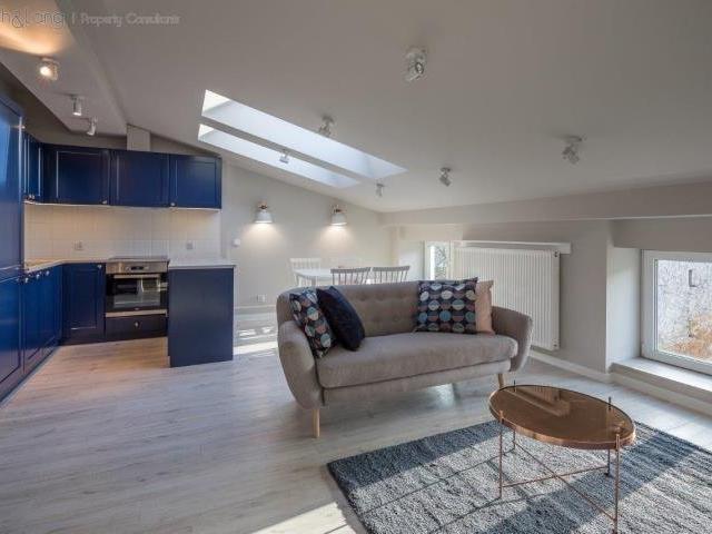Inwestycyjne 3 apartamenty w centrum Krakowa, 5% rentowności