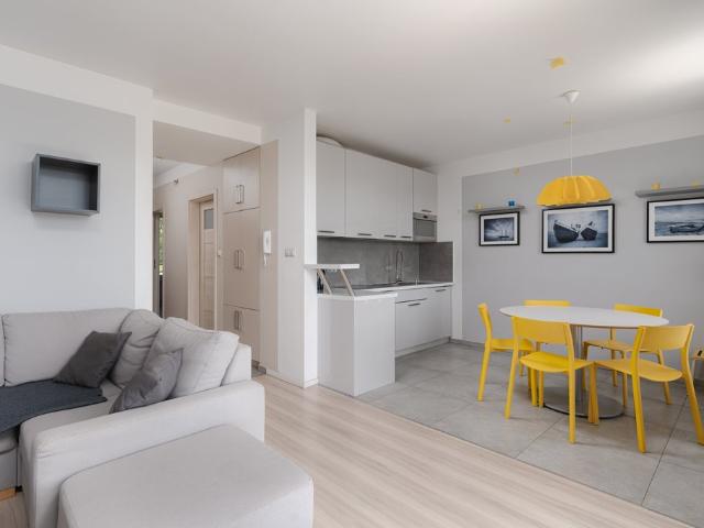 Inwestycyjne 58 m² na Sobieszewie z tarasem i blisko plaży