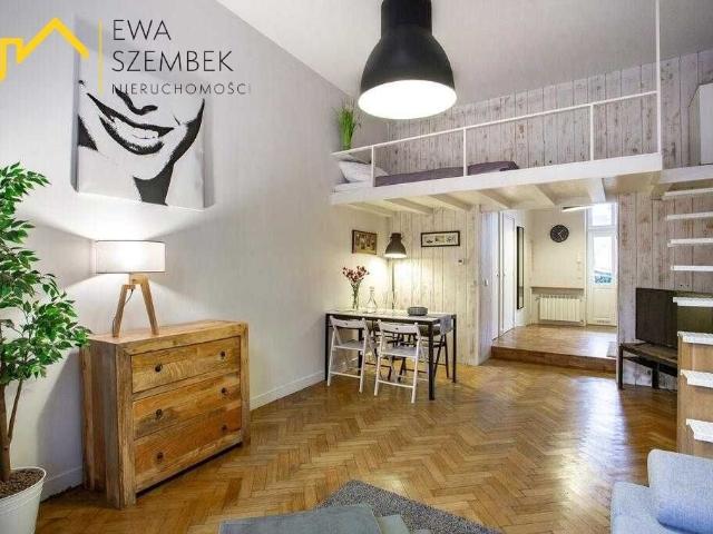 Inwestycyjne mieszkanie na Starym Mieście z antresolą i dwoma lokalami