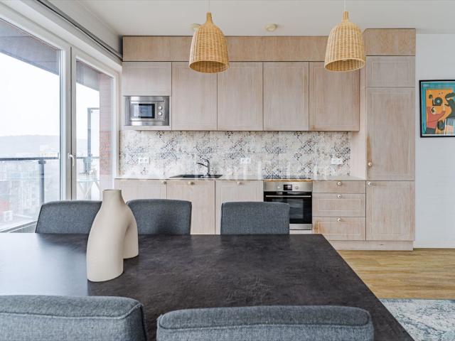 Inwestycyjny apartament z widokiem na Motławę w Gdańsku