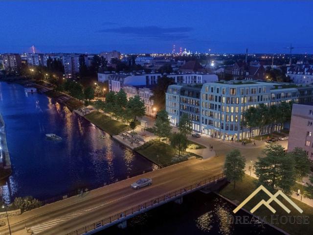 Inwestycyjny apartament z widokiem na Motławę w Gdańsku