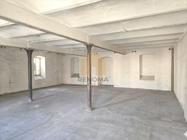 Zapraszam inwestycyjny lokal 740 m² w centrum Wałbrzycha