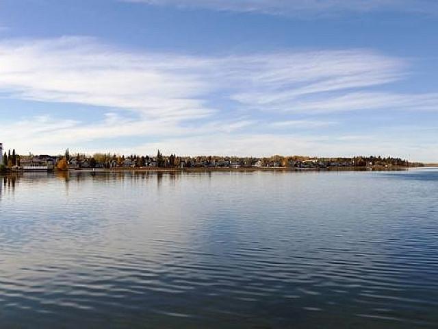 Iso Rent To Own Property In Sylvan Lake Land/home