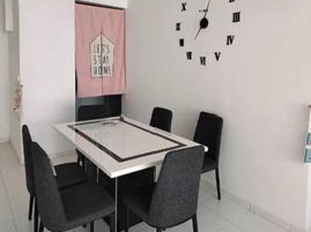 iSantorini Near SQ High Floor Fully Furnished 2 Carparks