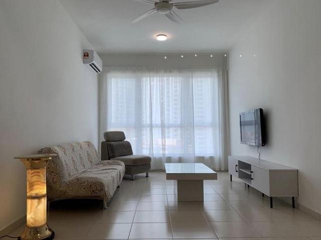 ISantorini Condo Tanjong Tokong Straits Quay 850sf Furnished