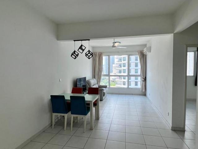 ISantorini Partially Furnished 3 Car Parks For Sale At Tanjung Tokong