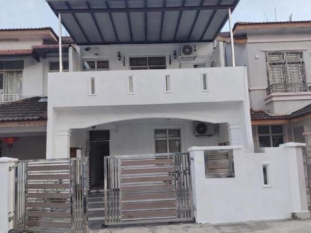 Iskandar Puteri Bukit indah double storey 20x70 Full loan unit
