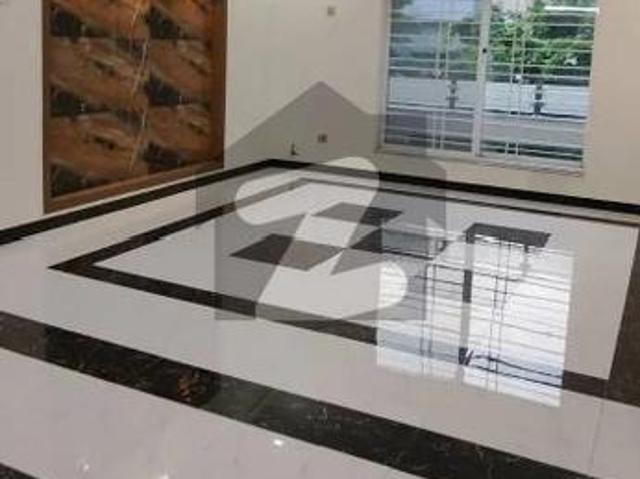 Islamabad G13 Size 10 Marla Full House For Rent G 13/1