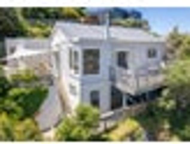 Sun Soaked 3 4 Bedroom Character Home