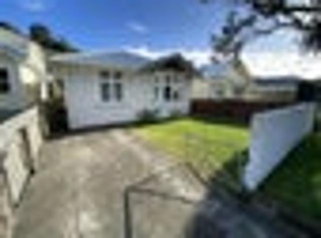Island Bay, 2 bedrooms, $720 pw