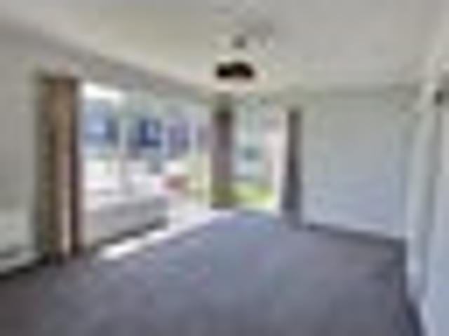 Island Bay, 3 bedrooms, $700 pw