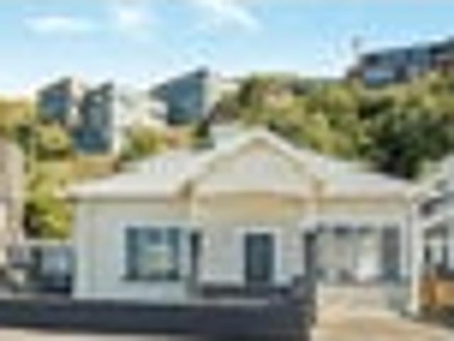 Island Bay, 3 bedrooms, $845 pw