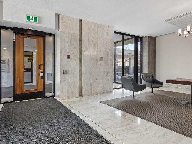 Island Park Towers 1 Bedroom Apartment for Rent at 185/195/200 Clearview Ave, Ottawa, ON K1Z None Westboro