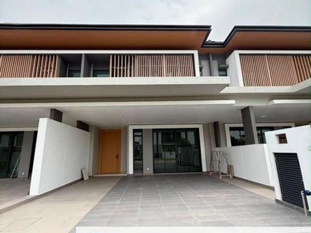 Isle of Fantasia, Setia Eco Glades