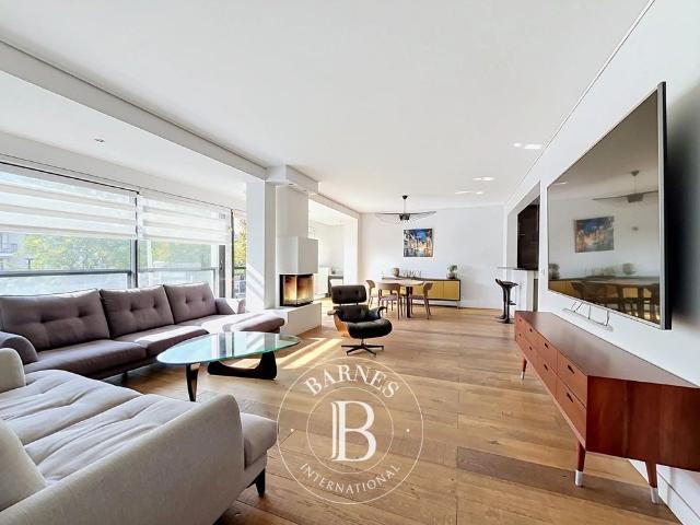 Issy les Moulineaux, Maison 4 Chambres 216 m² en location