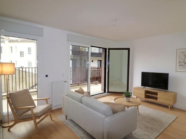 Issy Les Moulineaux: Appartement 2/3 pièces de 54.09 m²