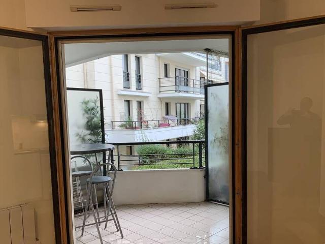 Issy les Moulineaux Location Appartement 92