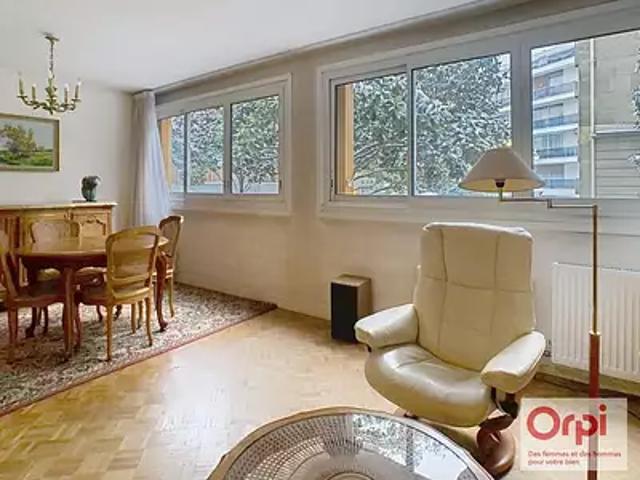 Issy les Moulineaux 92130 Achat / Vente appartement 3 pièces t3 cave