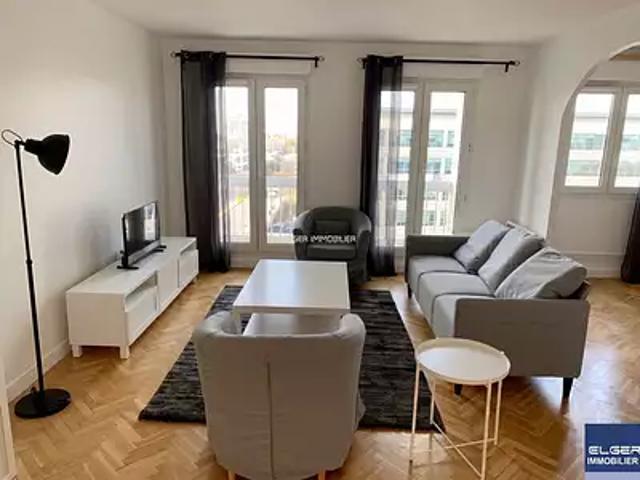 Issy les Moulineaux 92130 Location appartement 5 pièces t5 au dernier étage