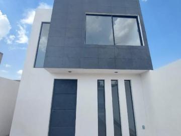 ISSFAM. SAN PEDRO HUAQUILPAN A UN COSTADO DE ACAYUCA. CASAS DE 2 NIVELES 2 Y 3 REC. NUEVAS. AMPLIAS