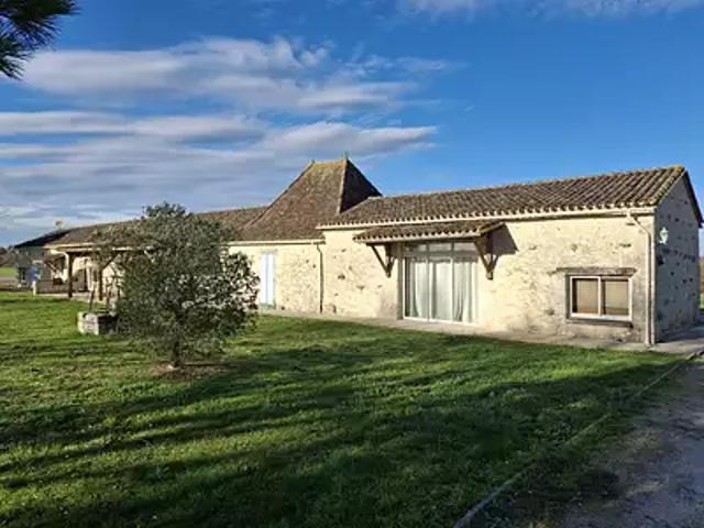 Issigeac 24560 Achat / Vente maison 15 pièces t15 piscine parking