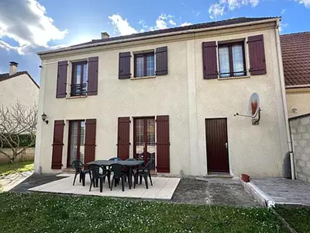 Issou 78440 Achat / Vente maison 7 pièces t7 au dernier étage