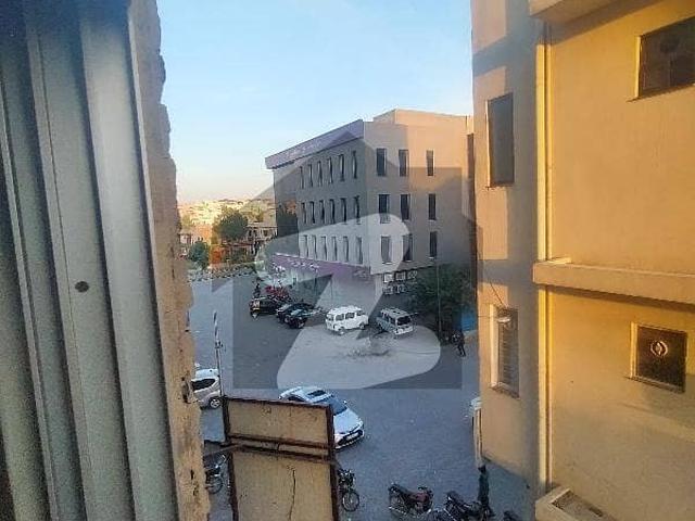 Ist Floor Commercial For Rent