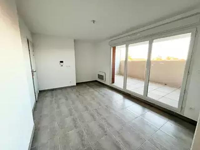 Istres 13800 Location appartement 3 pièces t3 terrasse