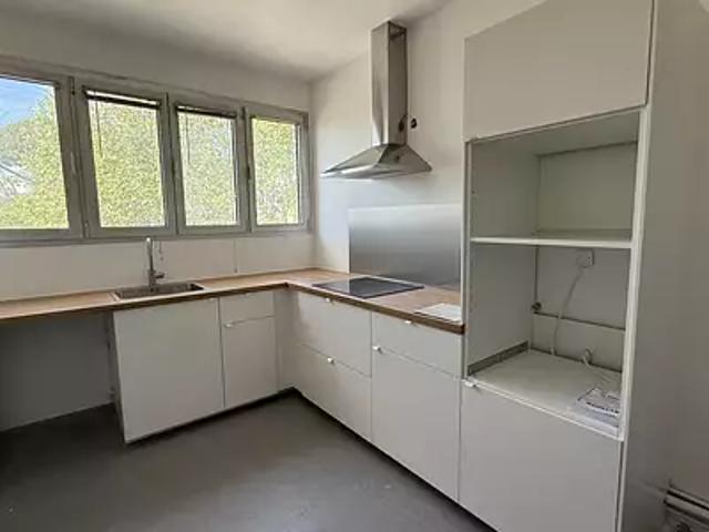 Istres 13800 Location appartement 2 pièces t2 terrasse