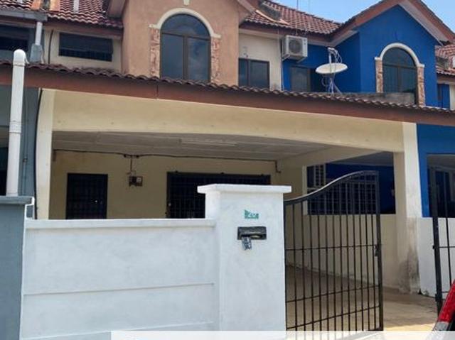 Ipoh bercham perpaduan facing field 2 storey for rent