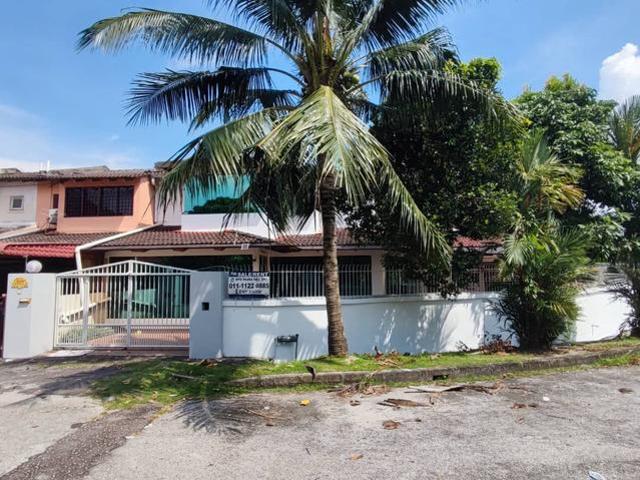 Ipoh Corner Lot double storey Terrace house Taman Lapangan Ria Pera