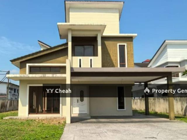 Ipoh Double Storey Unoccupied Bungalow For Sale 10k sq ft