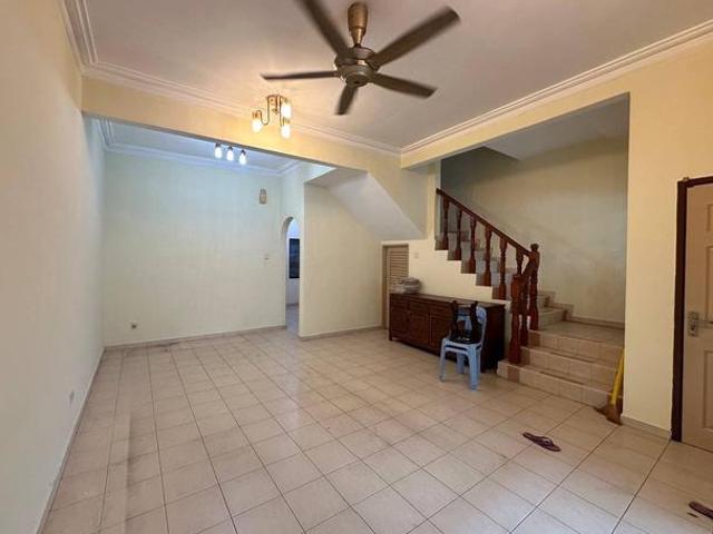 Ipoh Garden Double Storey Terrace House Hot Sale RenovatedNear Field