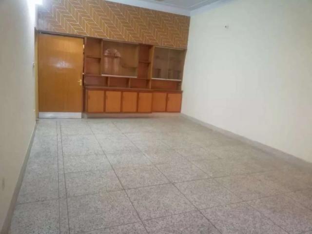Iqbal Town: 1 Kanal Single Story House Hot Location Lahore Allama Iqbal Town ID 02808