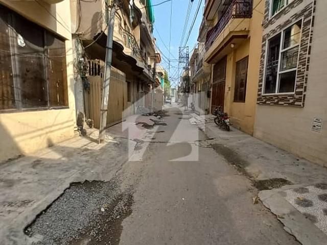 Iqbal Town 5 Marla Double Renovated House At Nargis Block