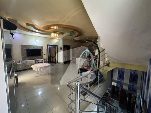 Iqbal Town 6 Marla House For Rent
