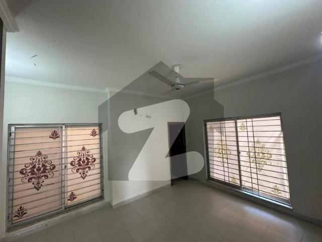 Iqbal Villas 152sq Yard Close To Entrance Of BTK 3Bed One Unit Villas FOR RENT Bahria Homes Iqbal Villas