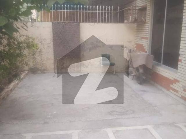 Iqbal park 10 marla house for sale near adil hospita