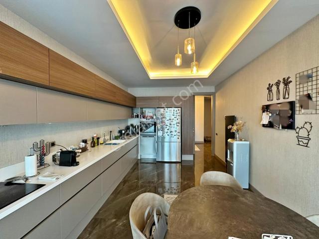 Irmak Emlak bağlıca Ozan Life Sitesi Satılık Ara Kat 4+1 Daire