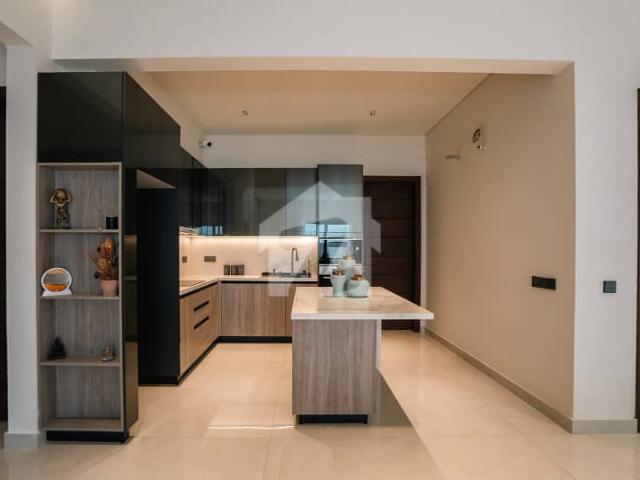 Irafn memon offers 500 yards brand new bungalow for sale at phase 8