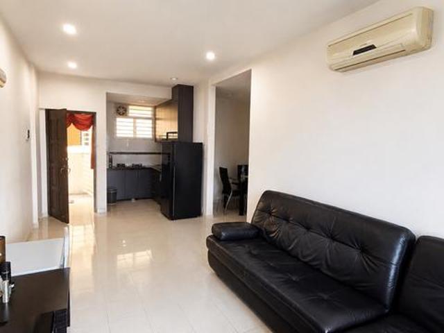Irama Villa Apartment P Ramlee Georgetown 2 Car Park Good Condi