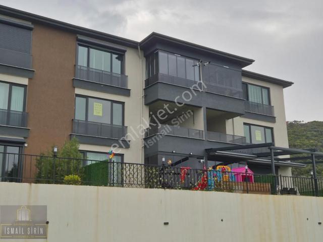 Şirinden Manastır Orçe Green'de Deniz Manzaralı Havuzlu 3+1daire