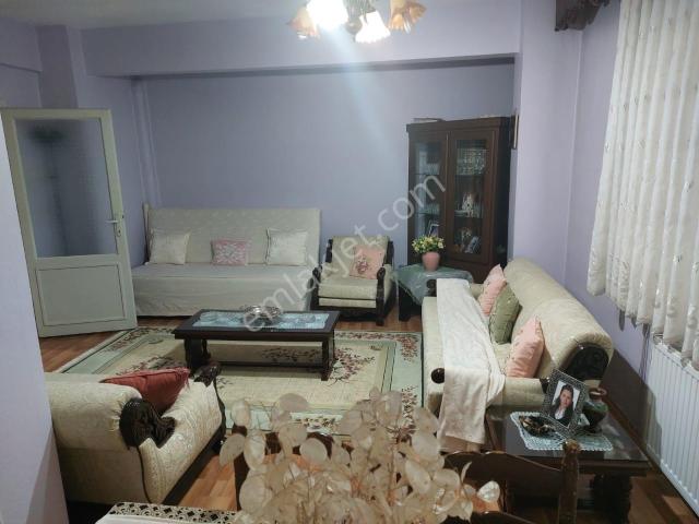 Şirinevler Meydan Ve Metrobüse Yakın 2+1 90 M2 Satılık Daire