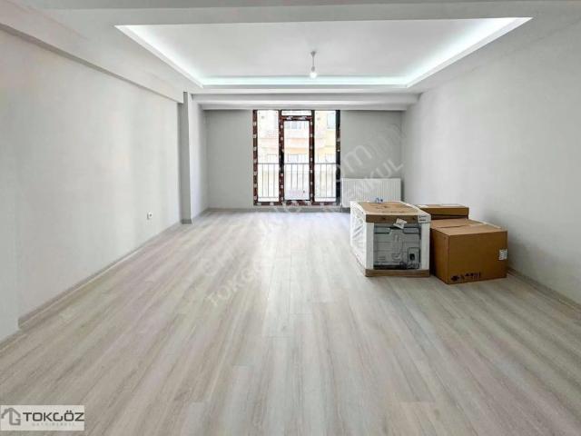 Şirinevler Meydan Yakını Sıfır 3+1 6.kat Kullanışlı Daire