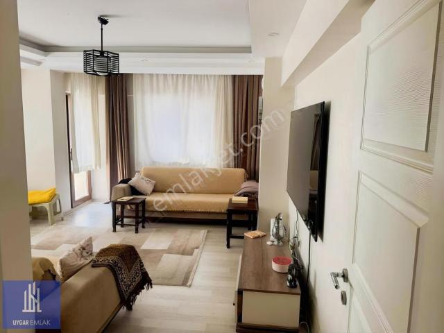 Şirinevler'de Katmülkiyetli 3+1, 100m² Güney Cephe
