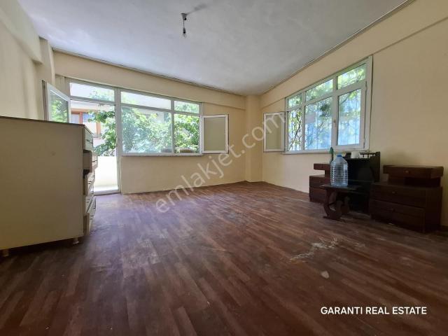 Şirintepe Ağaçlı Sokakta Kiralık Daire