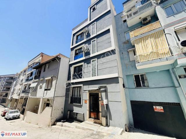 Şirinyerde Asansörlü Doğalgazlı Arakat Balkonlu Satlık 2+1 Daire