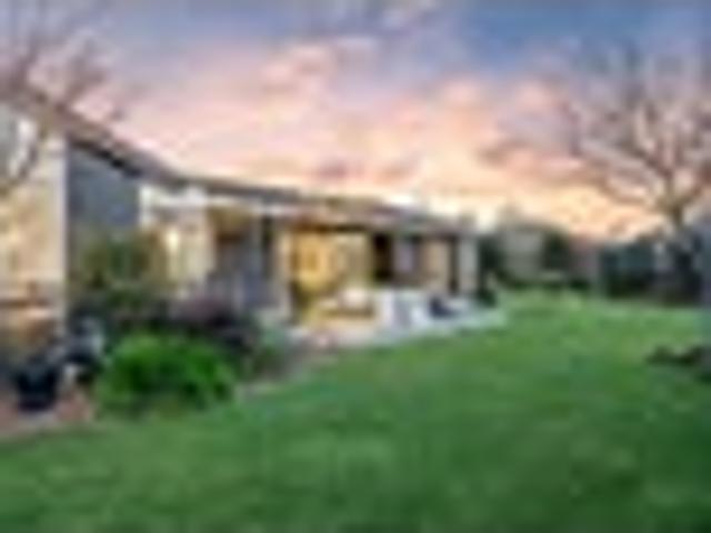 Irresistible views, privacy plus!